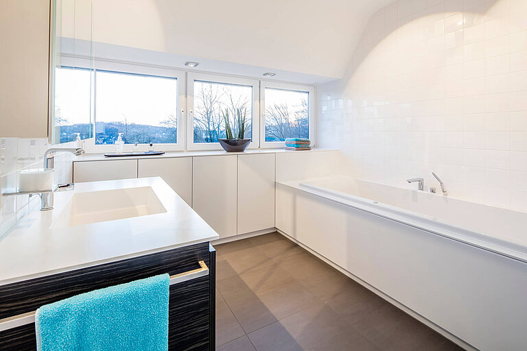 Badezimmer mit schöner Aussicht.