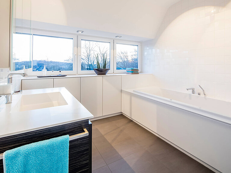 Badezimmer mit schöner Aussicht.